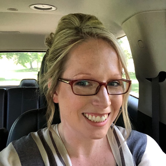 Meet your Posher, Amanda - Picture 1 of 1